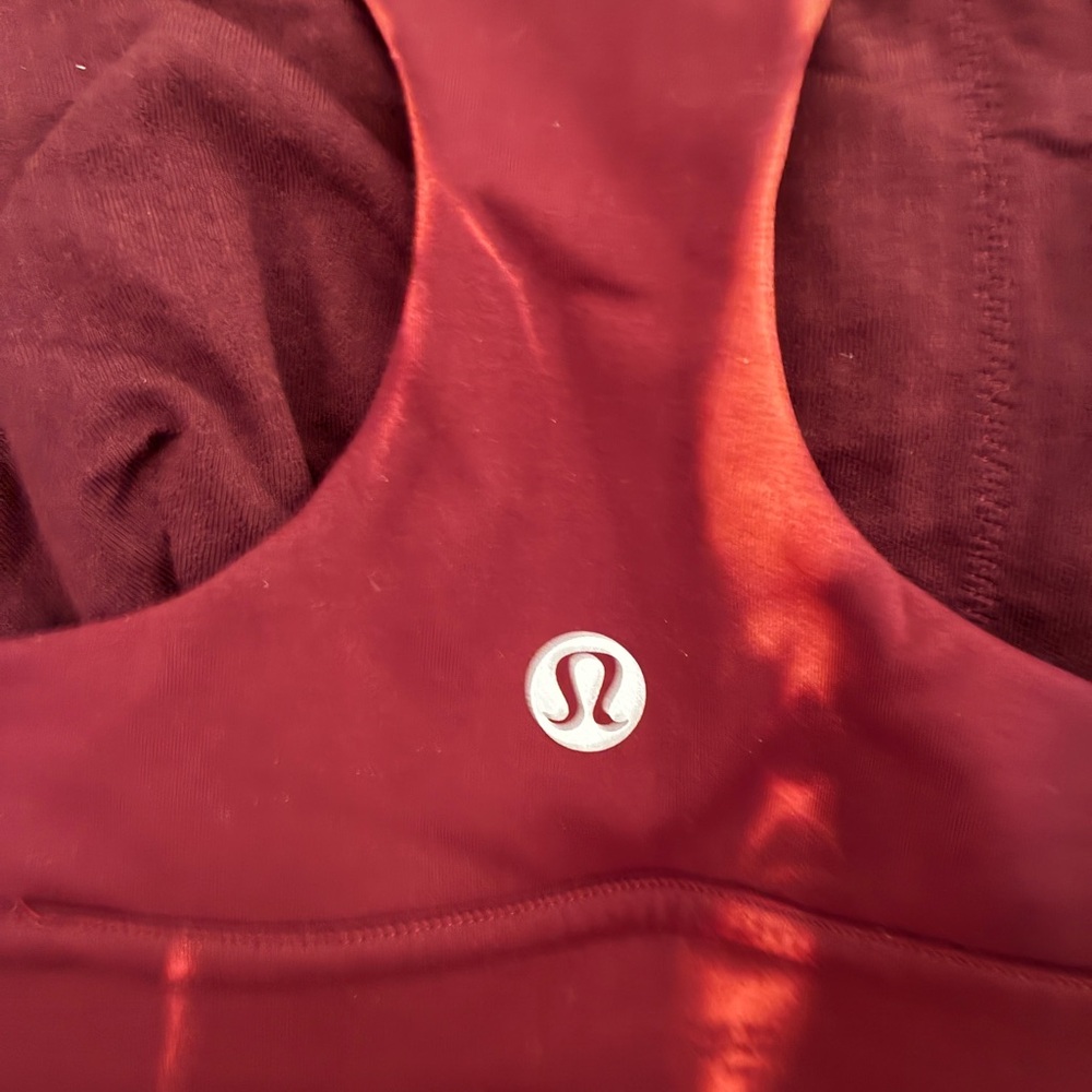 Lululemon Vibrant tye dye Red Racerback Women's Sports Bra -‎ small - Picture 2 of 4